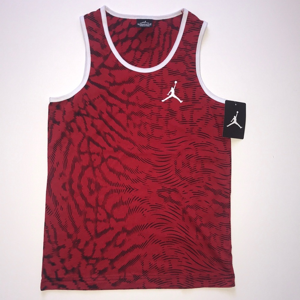 NEW boys Jordan red tank size M